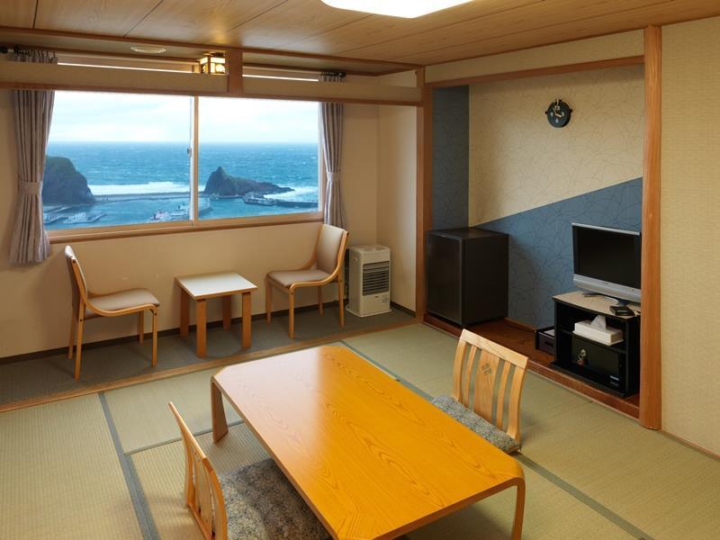 Shiretoko Yuhi No Ataruie Onsen Hostel Sari Kültér fotó