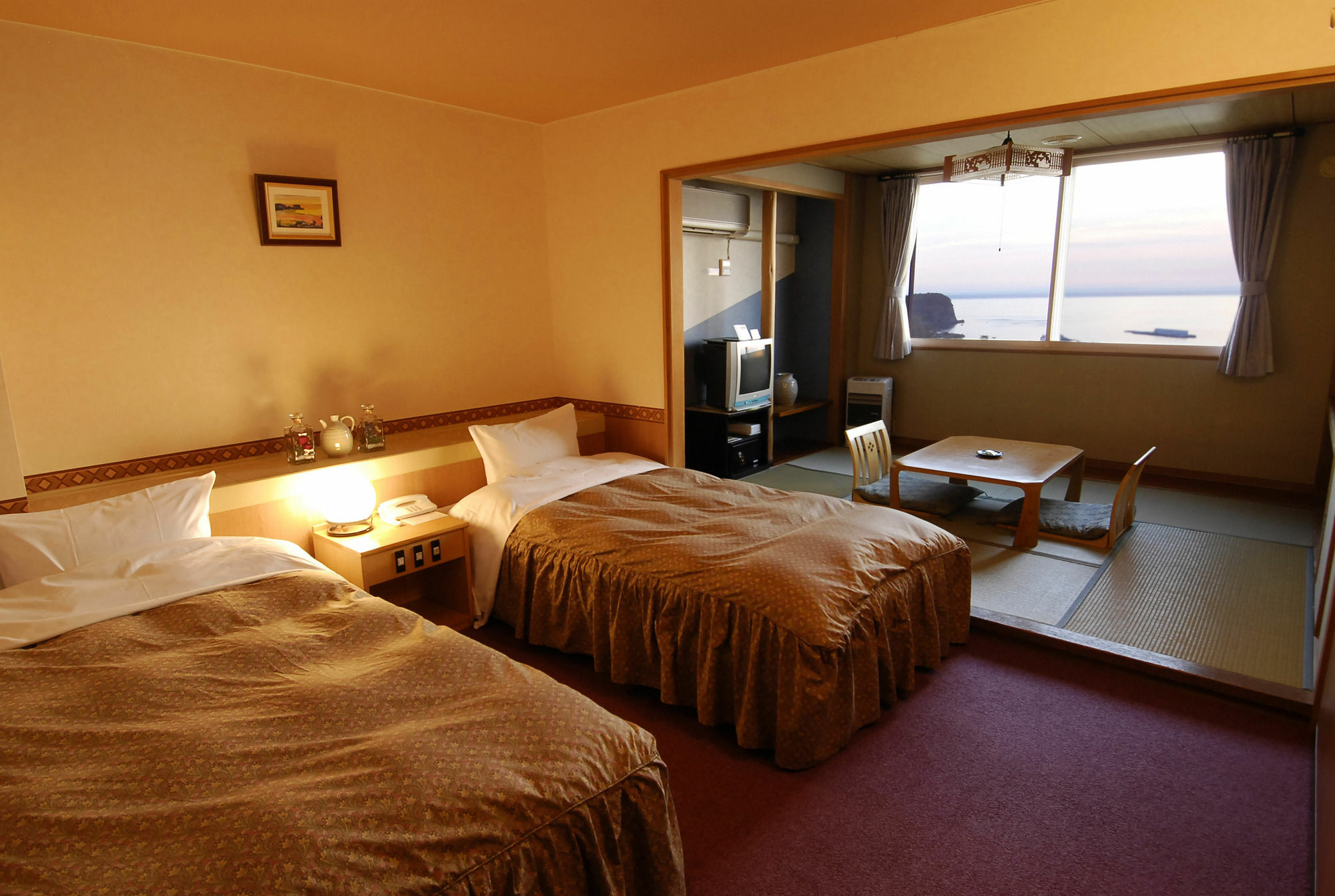 Shiretoko Yuhi No Ataruie Onsen Hostel Sari Kültér fotó